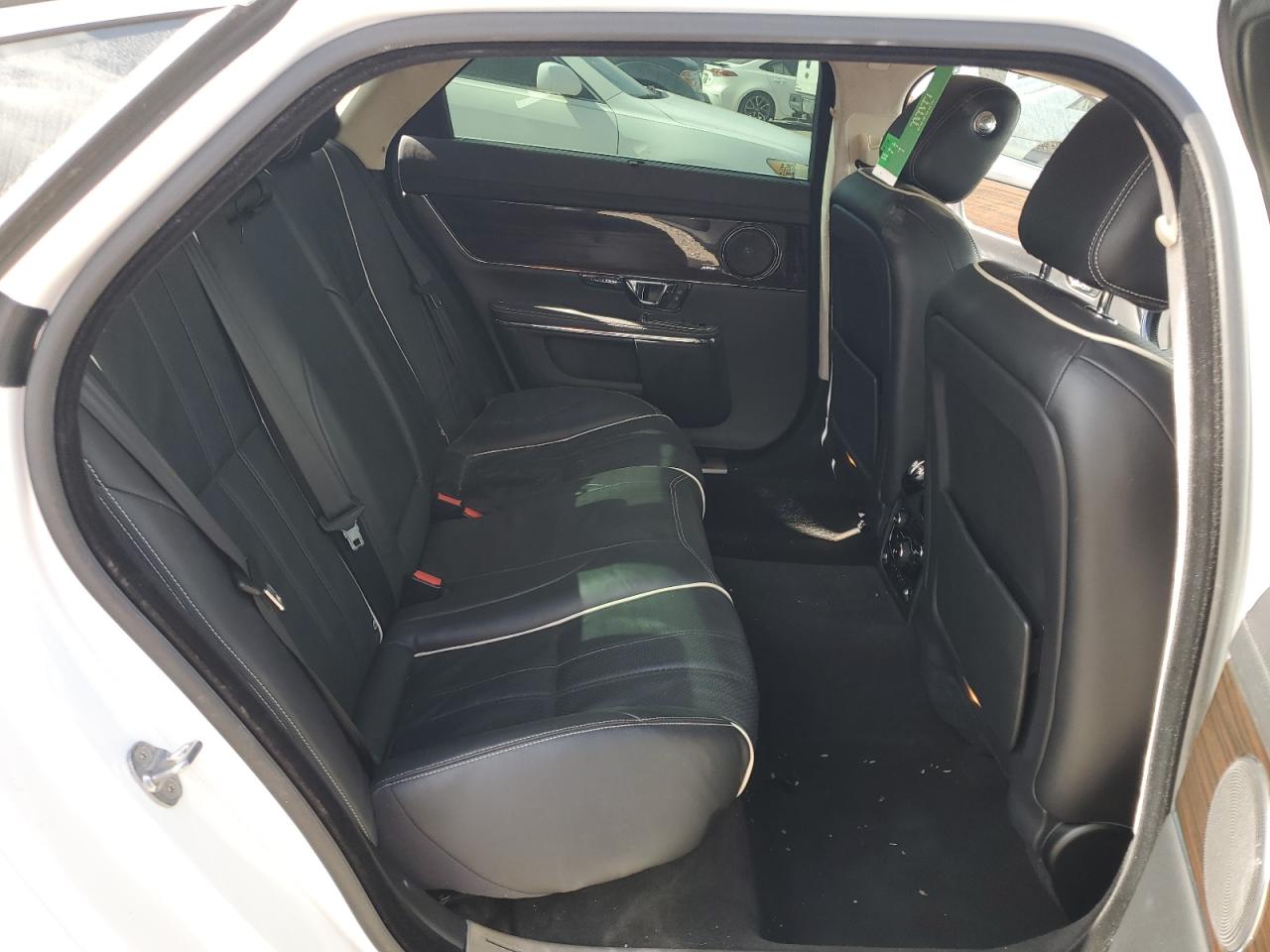 2014 Jaguar XJ VIN SAJWA2GZ3E8V70365 Copart auction photo, rear end / side damage thumbnail 10