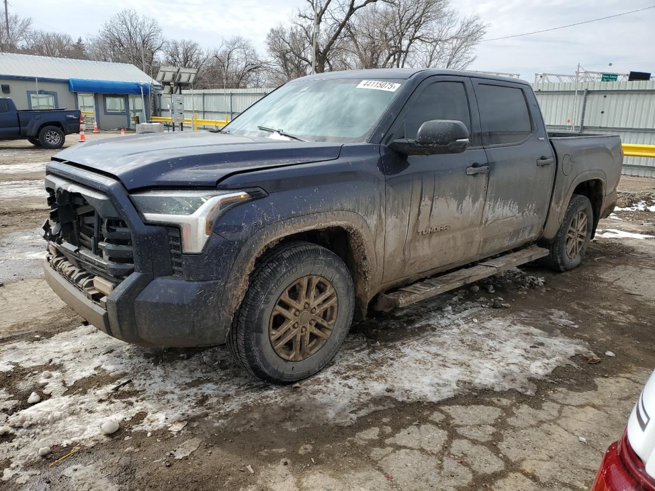 2022 Toyota Tundra VIN 5TFLA5DB8NX047651