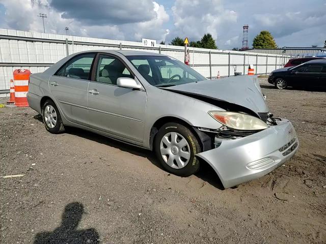 2002 Toyota Camry VIN 4T1BE32K12U084766 Copart auction photo, front end / minor dent/scratches damage thumbnail 11