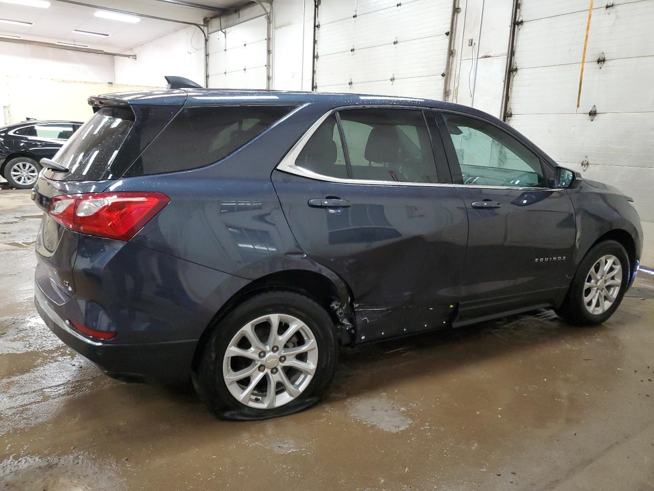 2019 Chevrolet Equinox VIN 3GNAXKEVXKS511699 Copart auction photo, side / rear end damage thumbnail 3