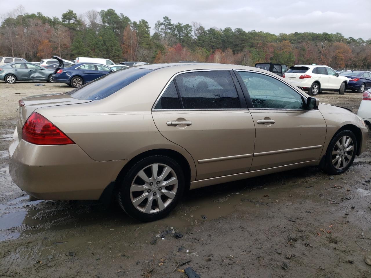 2006 Honda Accord VIN 1HGCM66586A004485 Copart auction photo, front end / minor dent/scratches damage thumbnail 3