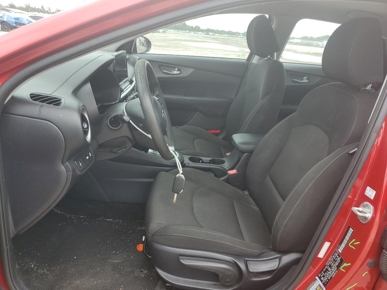 2021 KIA Forte VIN 3KPF24AD9ME285467 Copart auction photo, side / minor dent/scratches damage thumbnail 7