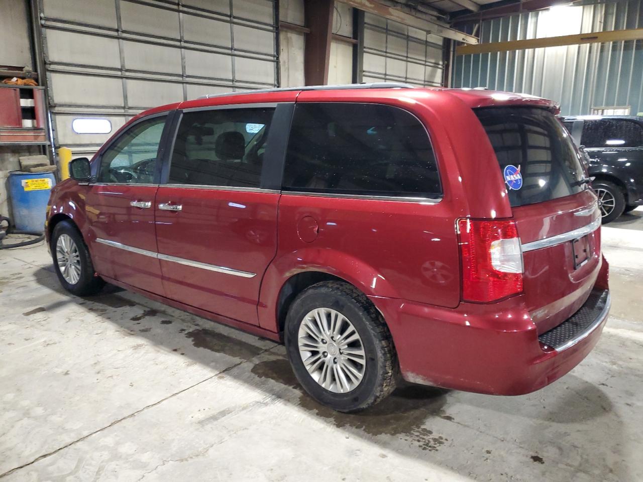 2015 Chrysler Town & Country VIN 2C4RC1CG3FR547601 Copart auction photo, front end / side damage thumbnail 2