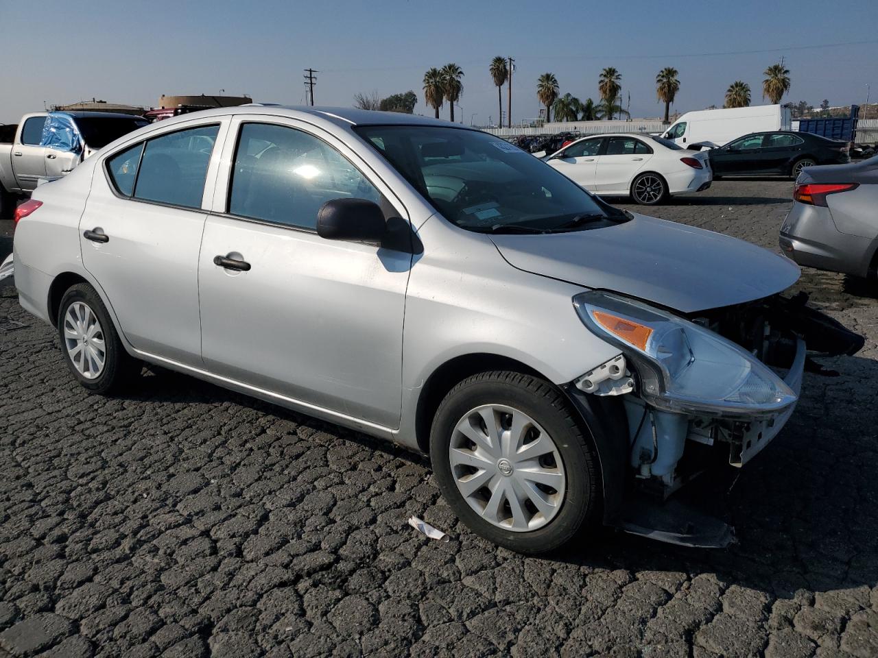 2015 Nissan Versa VIN 3N1CN7AP5FL801573 Copart auction photo, front end damage thumbnail 4