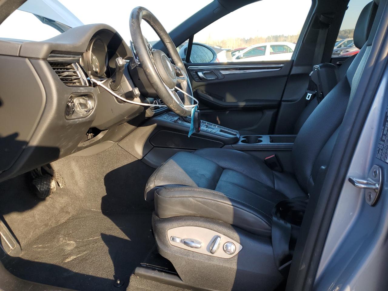 2020 Porsche Macan VIN WP1AA2A51LLB15005 Copart auction photo, undercarriage / side damage thumbnail 7
