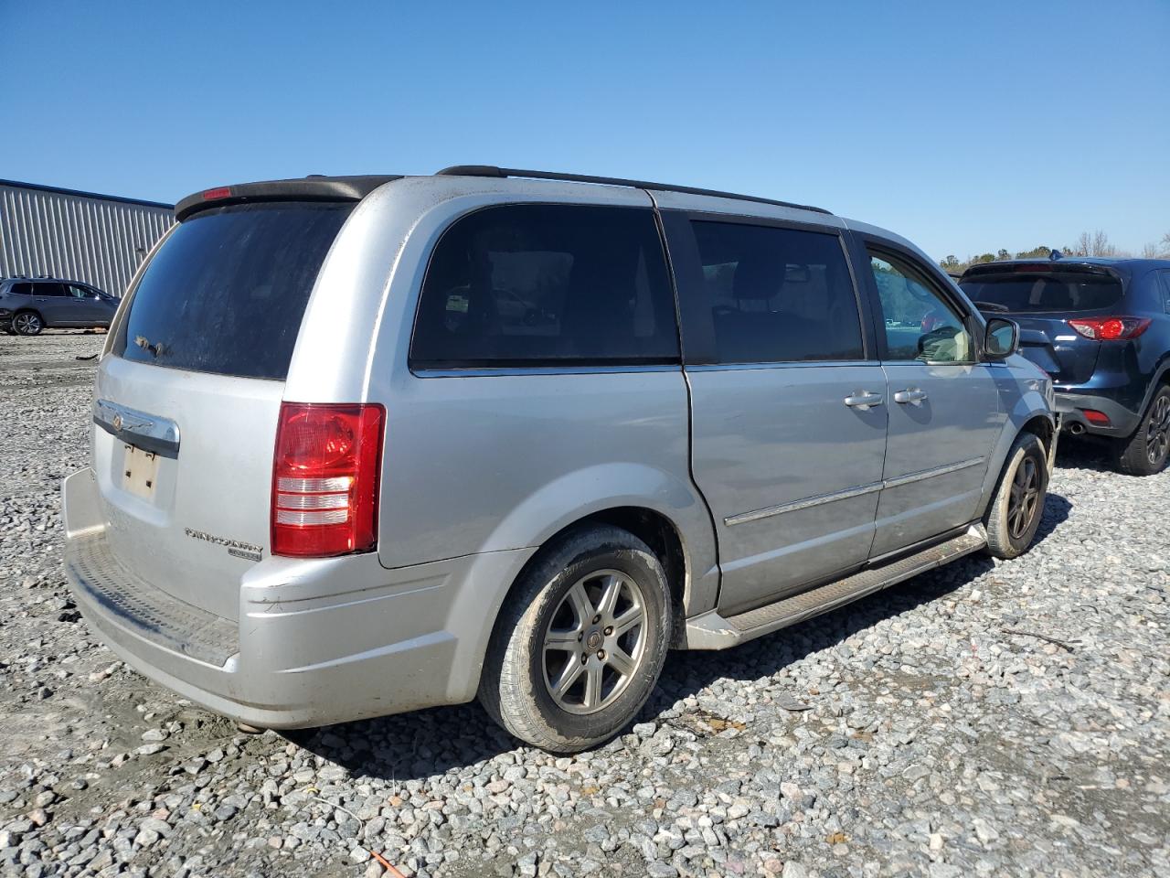 2010 Chrysler Town & Country VIN 2A4RR5D19AR150994 Copart auction photo, front end damage thumbnail 3