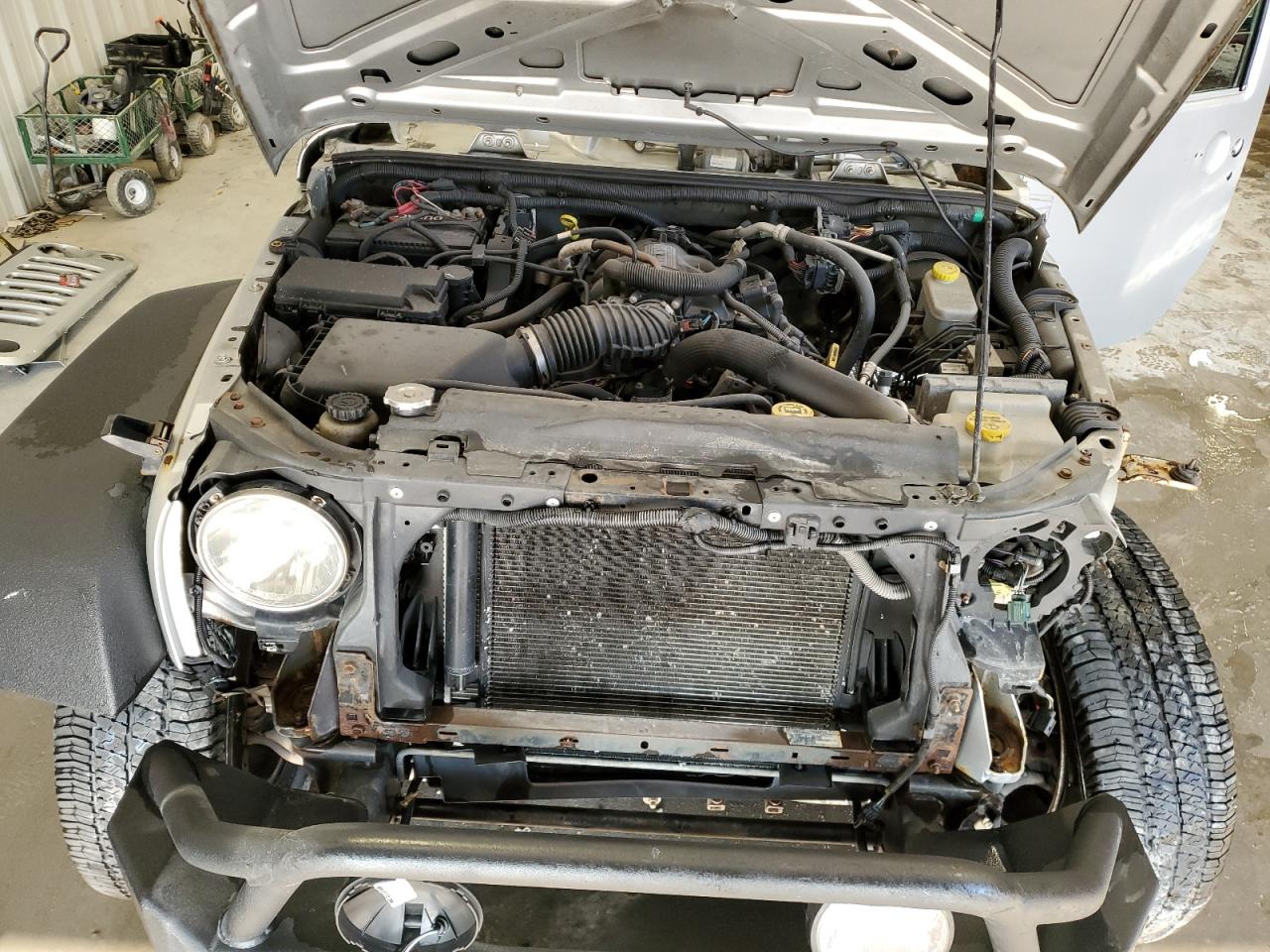 2011 Jeep Wrangler VIN 1J4BA3H15BL523711 Copart auction photo, front end damage thumbnail 11