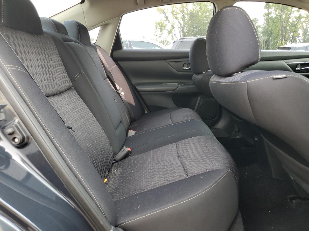2017 Nissan Altima VIN 1N4AL3AP2HC128765 Copart auction photo, side / minor dent/scratches damage thumbnail 10