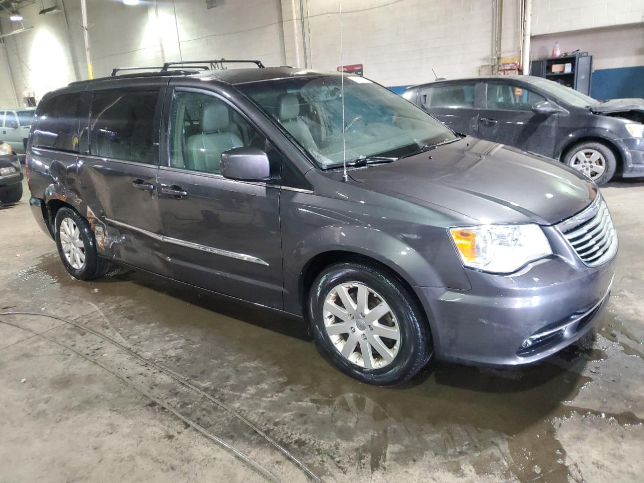 2015 Chrysler Town & Country VIN 2C4RC1BG8FR571412 Copart auction photo, side damage thumbnail 4
