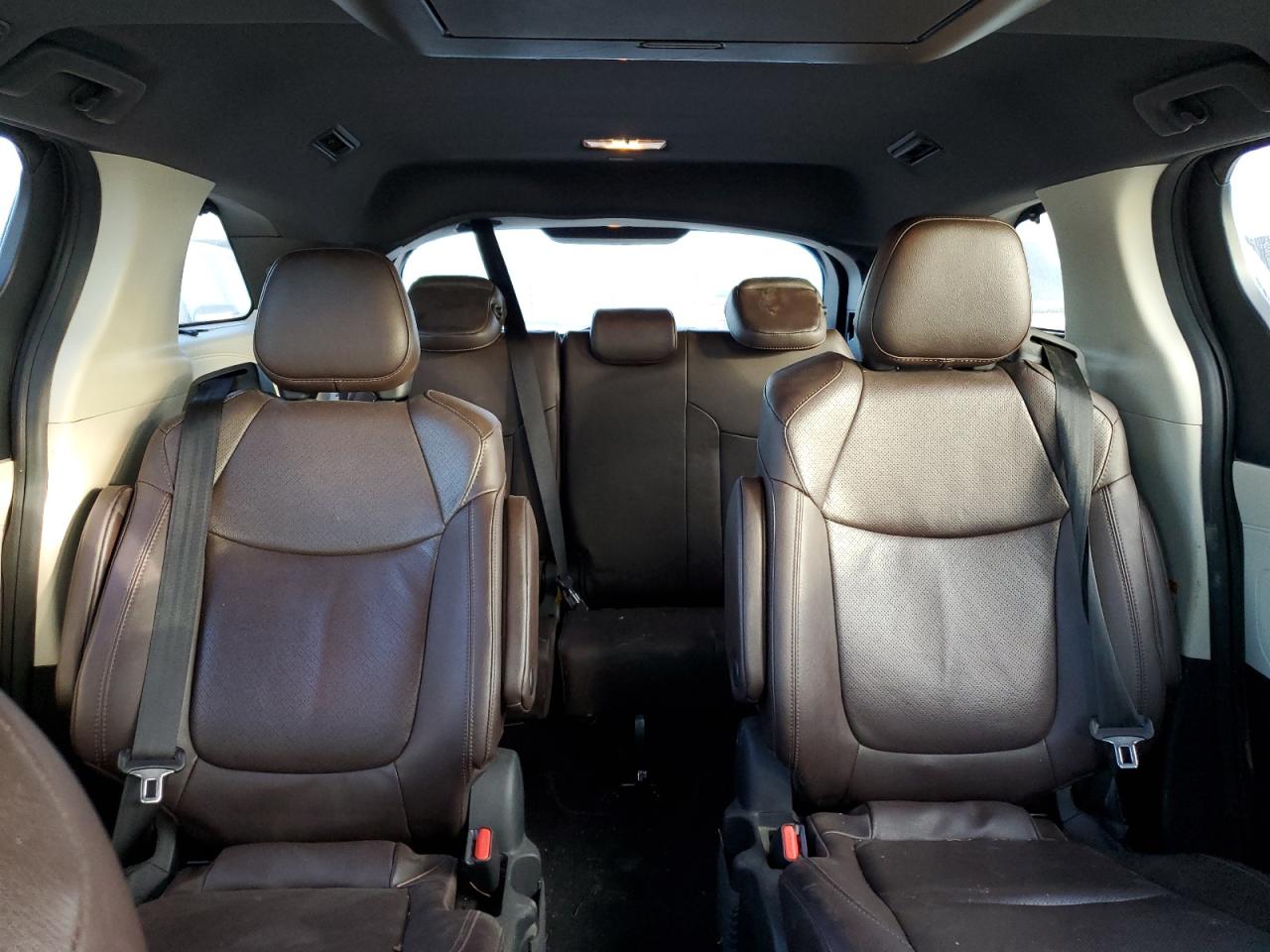 2021 Toyota Sienna VIN 5TDERKEC5MS070204 Copart auction photo, front end / undercarriage damage thumbnail 10