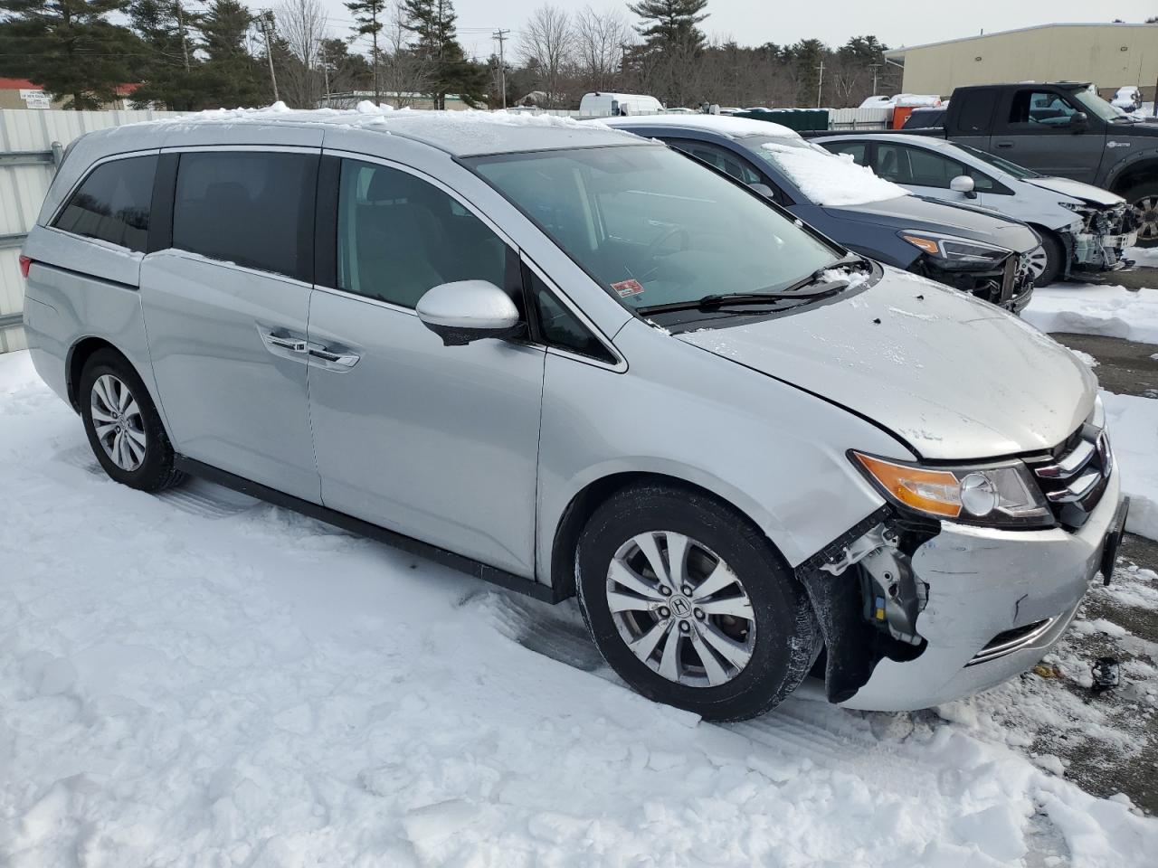 2015 Honda Odyssey VIN 5FNRL5H41FB015328 Copart auction photo, front end damage thumbnail 4