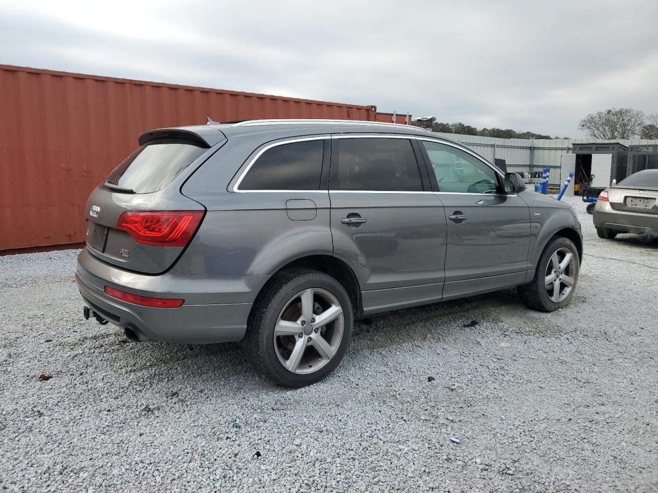 2014 Audi Q7 VIN WA1DGAFE5ED005050 Copart auction photo, mechanical / minor dent/scratches damage thumbnail 3