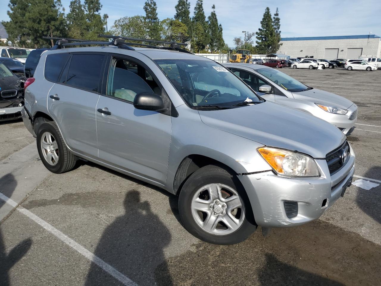2010 Toyota RAV 4 VIN 2T3ZF4DV2AW049099 Copart auction photo, rear end damage thumbnail 4