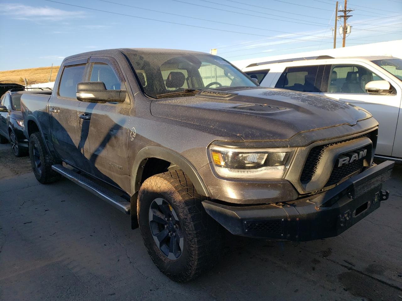 2019 RAM 1500 VIN 1C6SRFLT5KN571360 Copart auction photo, water/flood / mechanical damage thumbnail 4