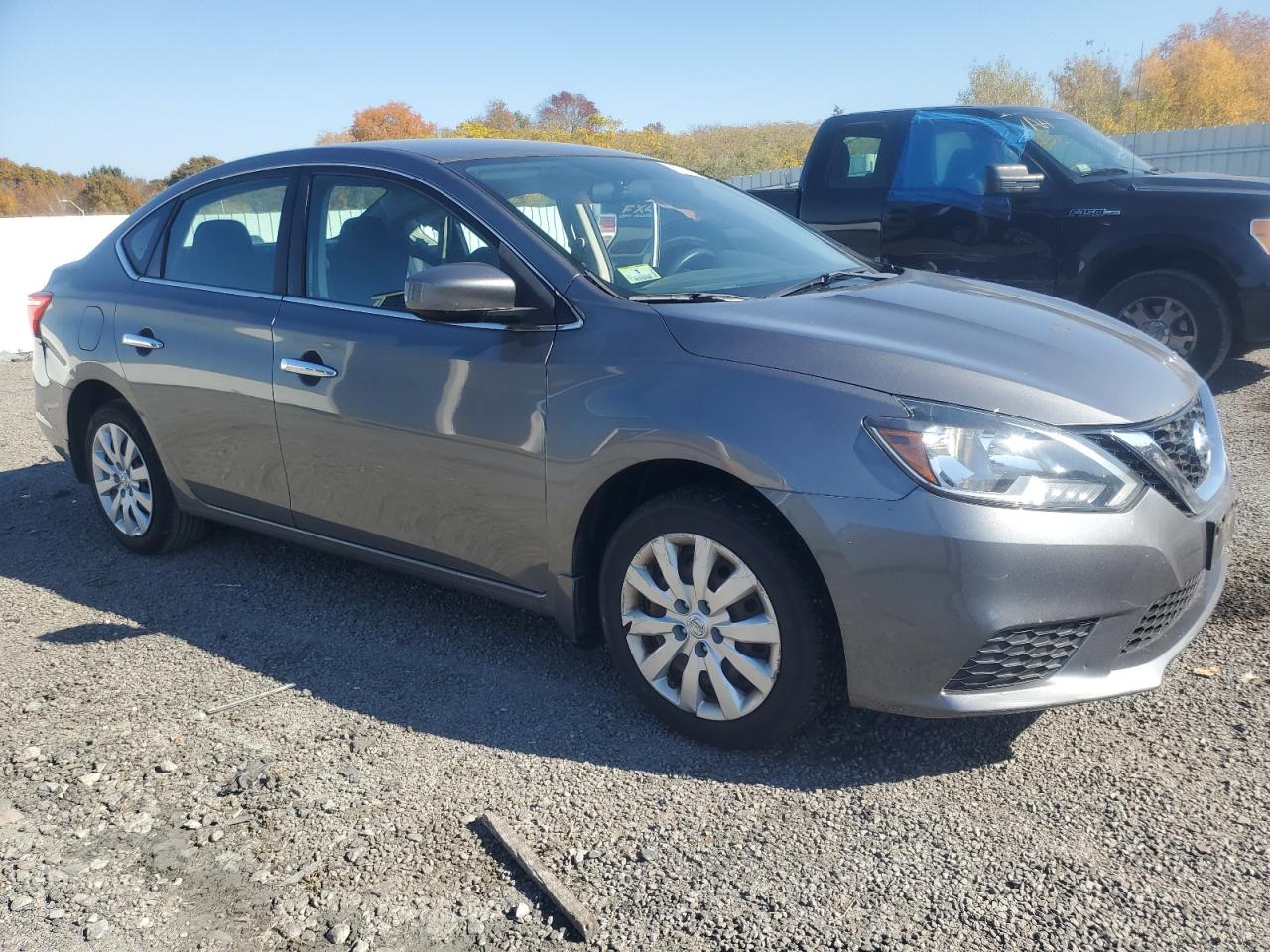 2017 Nissan Sentra VIN 3N1AB7AP3HY374397 Copart auction photo, side / minor dent/scratches damage thumbnail 4