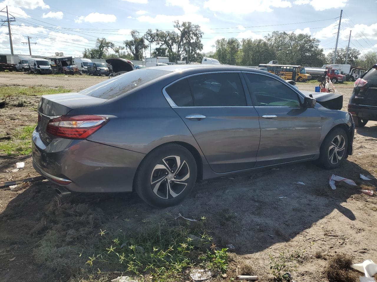2017 Honda Accord VIN 1HGCR2F31HA230055 Copart auction photo, front end / rear end damage thumbnail 3