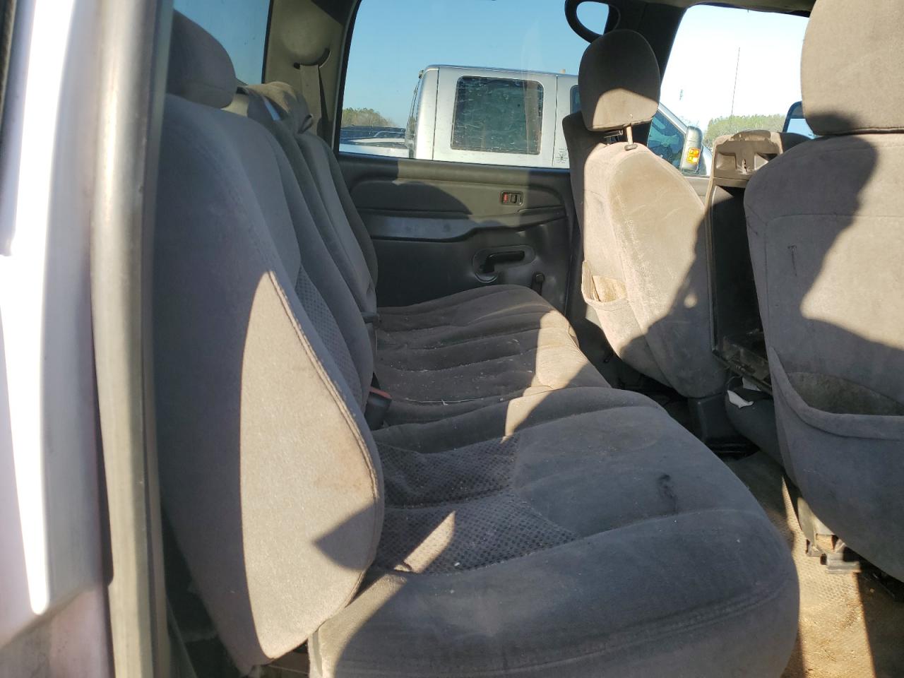 2007 Chevrolet Silverado VIN 1GCHC23U47F117852 Copart auction photo, front end / rear end damage thumbnail 10