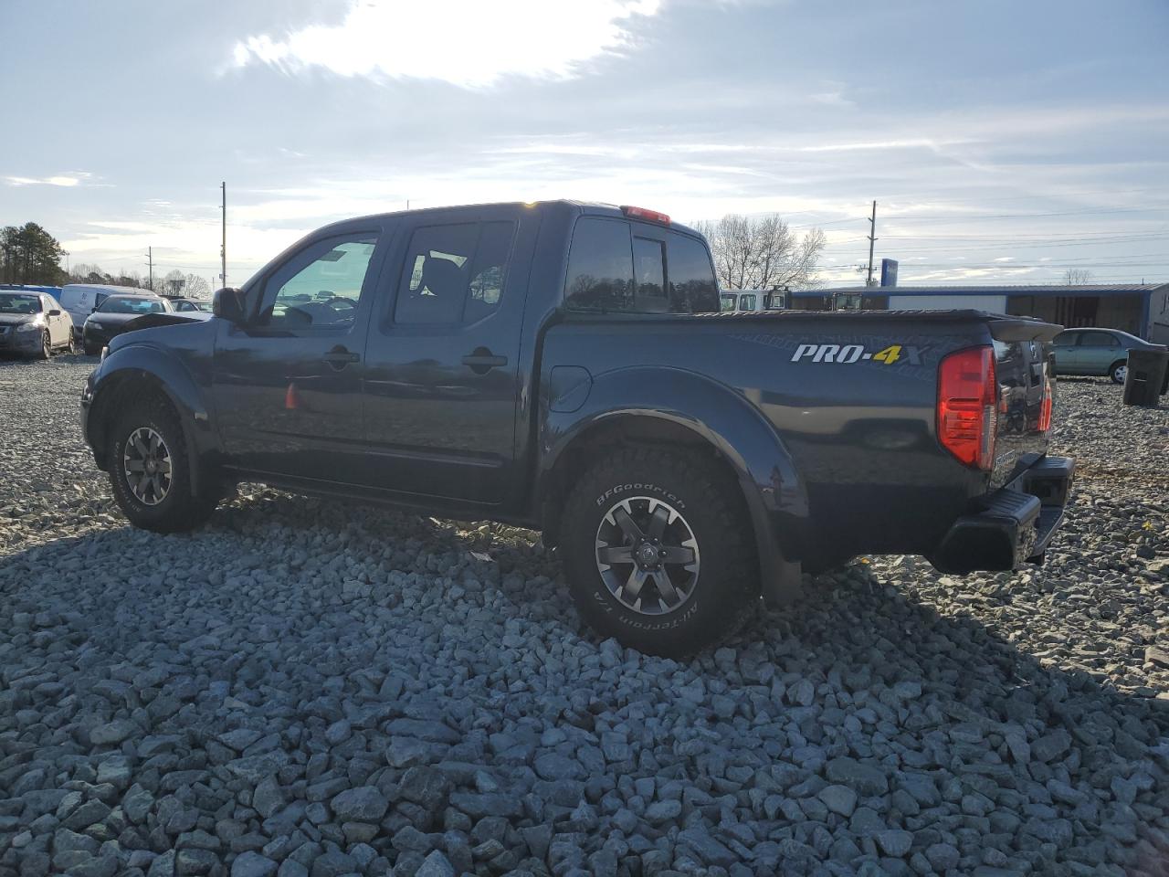 2019 Nissan Navara (Frontier) VIN 1N6DD0EV0KN788176 Copart auction photo, front end damage thumbnail 2