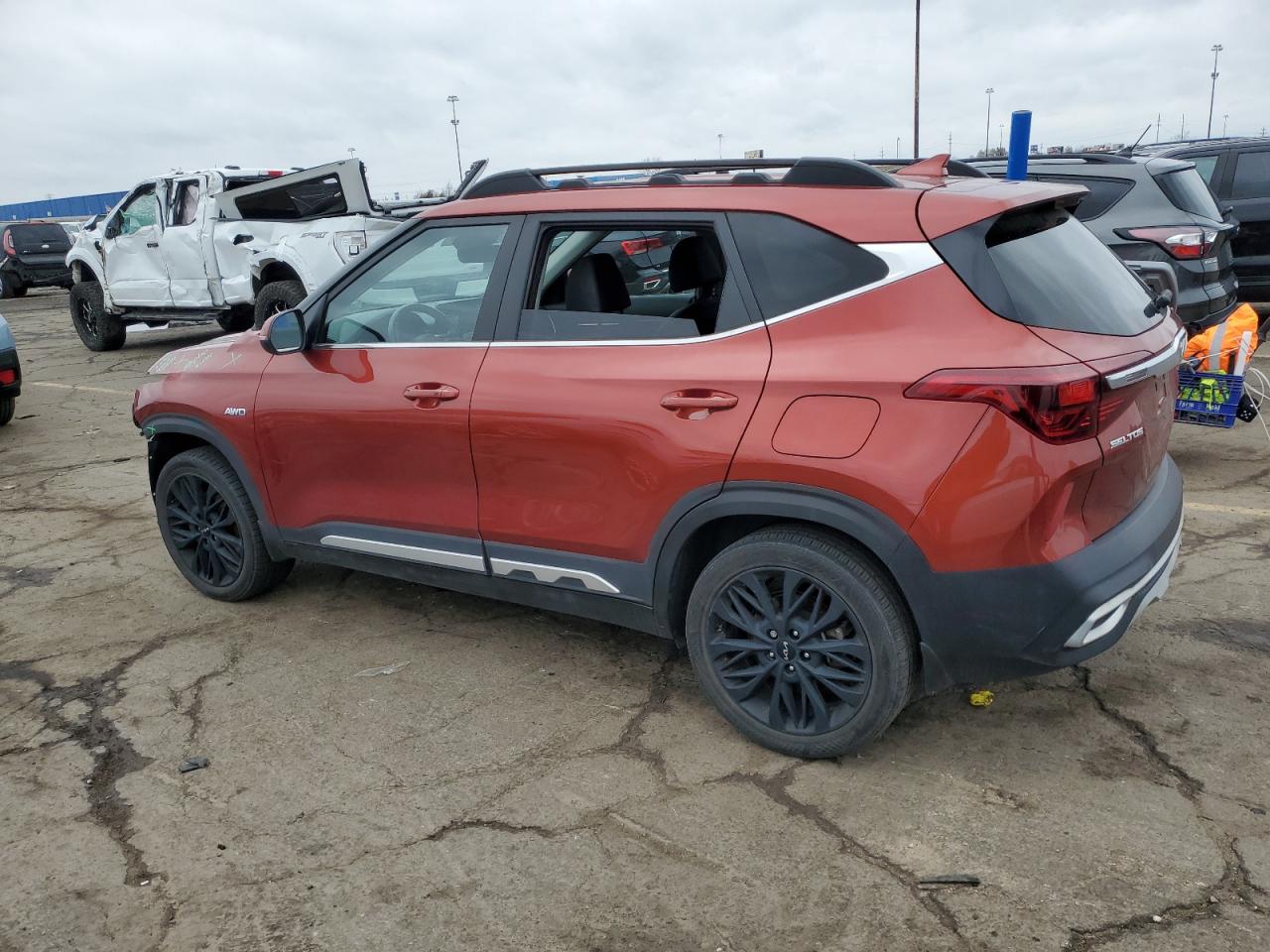 2022 KIA Seltos VIN KNDEUCA29N7319651 Copart auction photo, front end damage thumbnail 2
