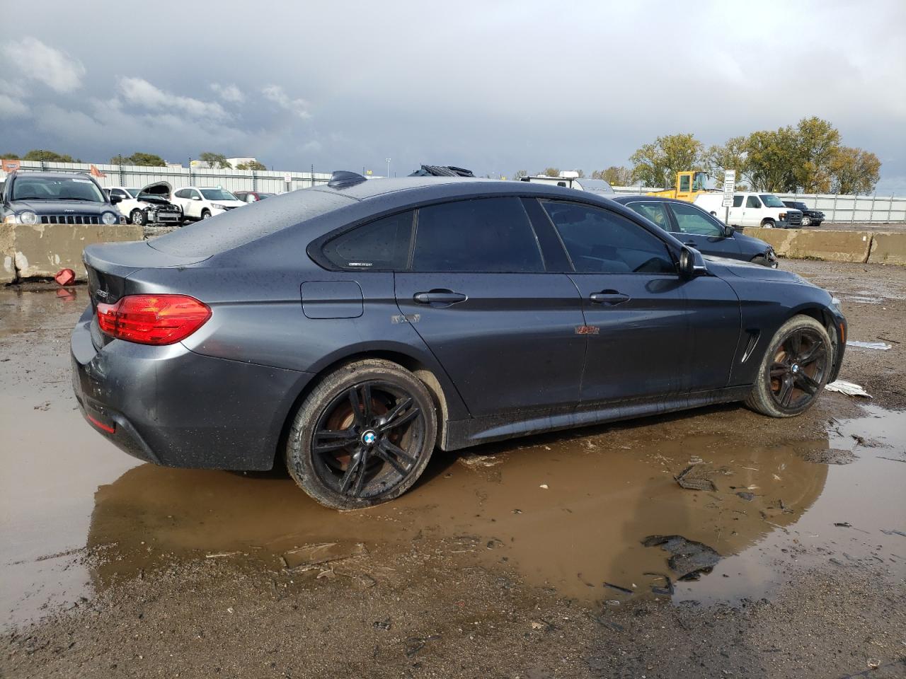 2015 BMW 4er VIN WBA4A7C51FD415695 Copart auction photo, vandalism damage thumbnail 3