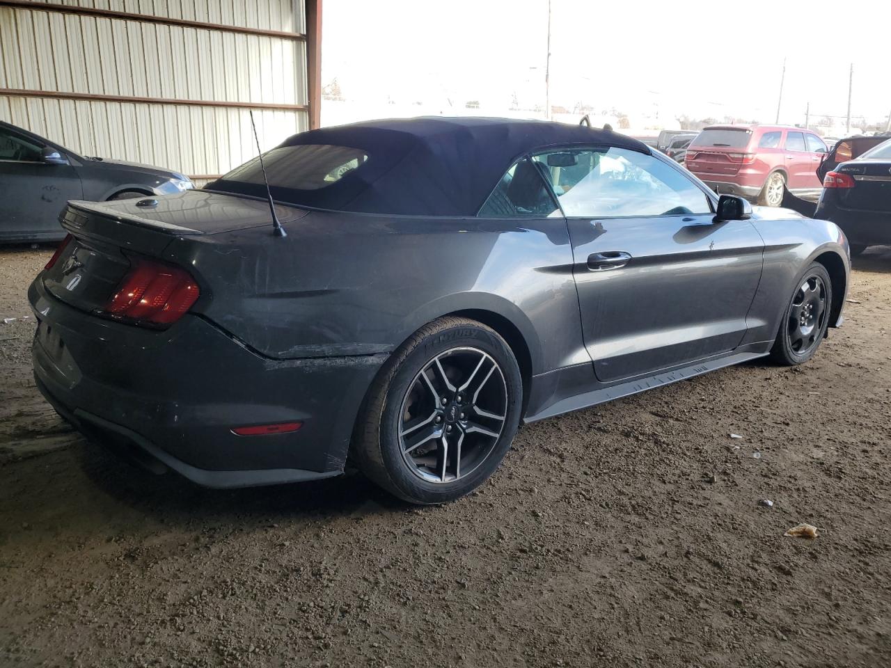 2018 Ford Mustang VIN 1FATP8UH7J5176982 Copart auction photo, front end / rear end damage thumbnail 3