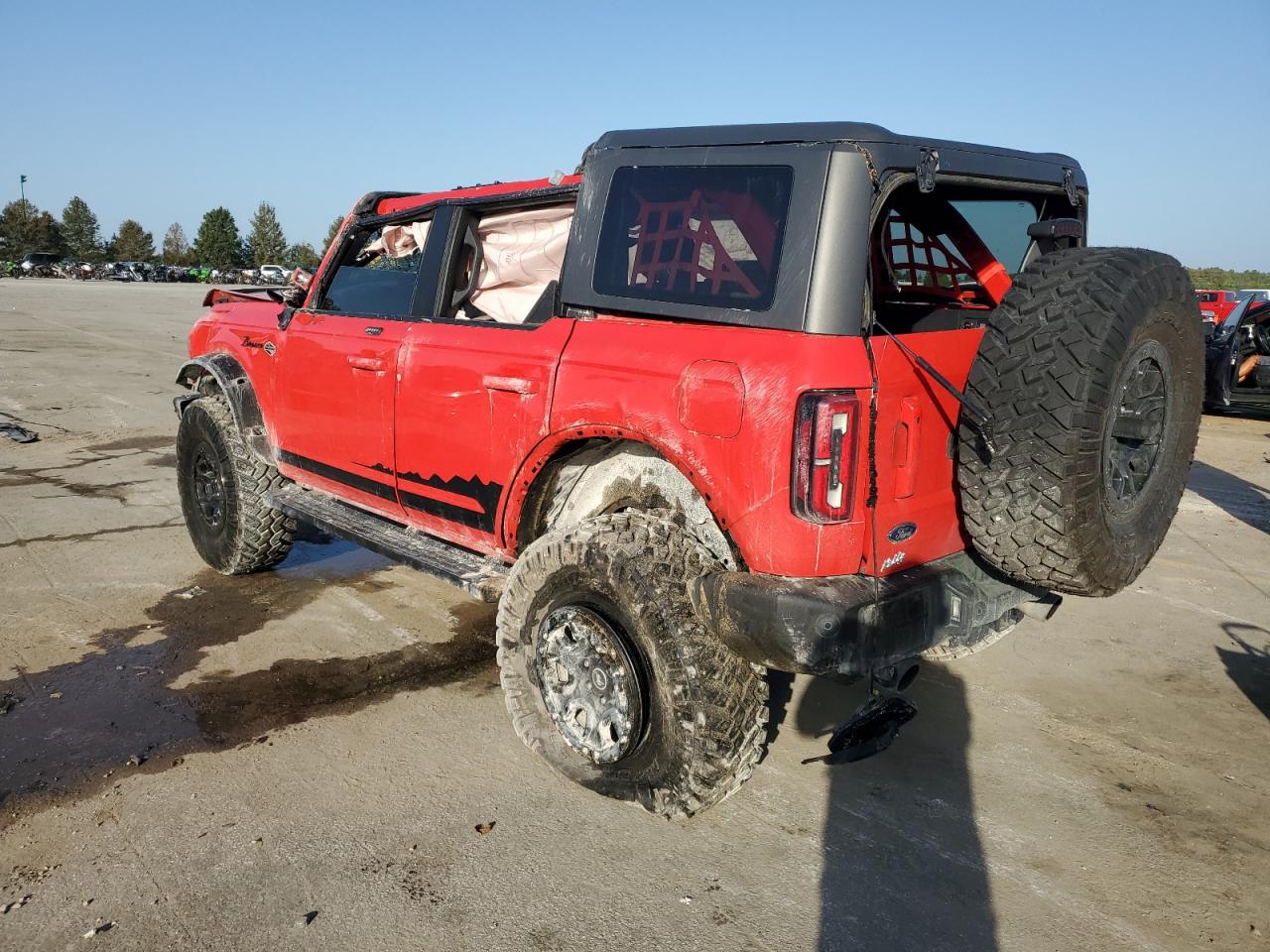 2021 Ford Bronco VIN 1FMEE5DPXMLB00330 Copart auction photo, rollover damage thumbnail 2