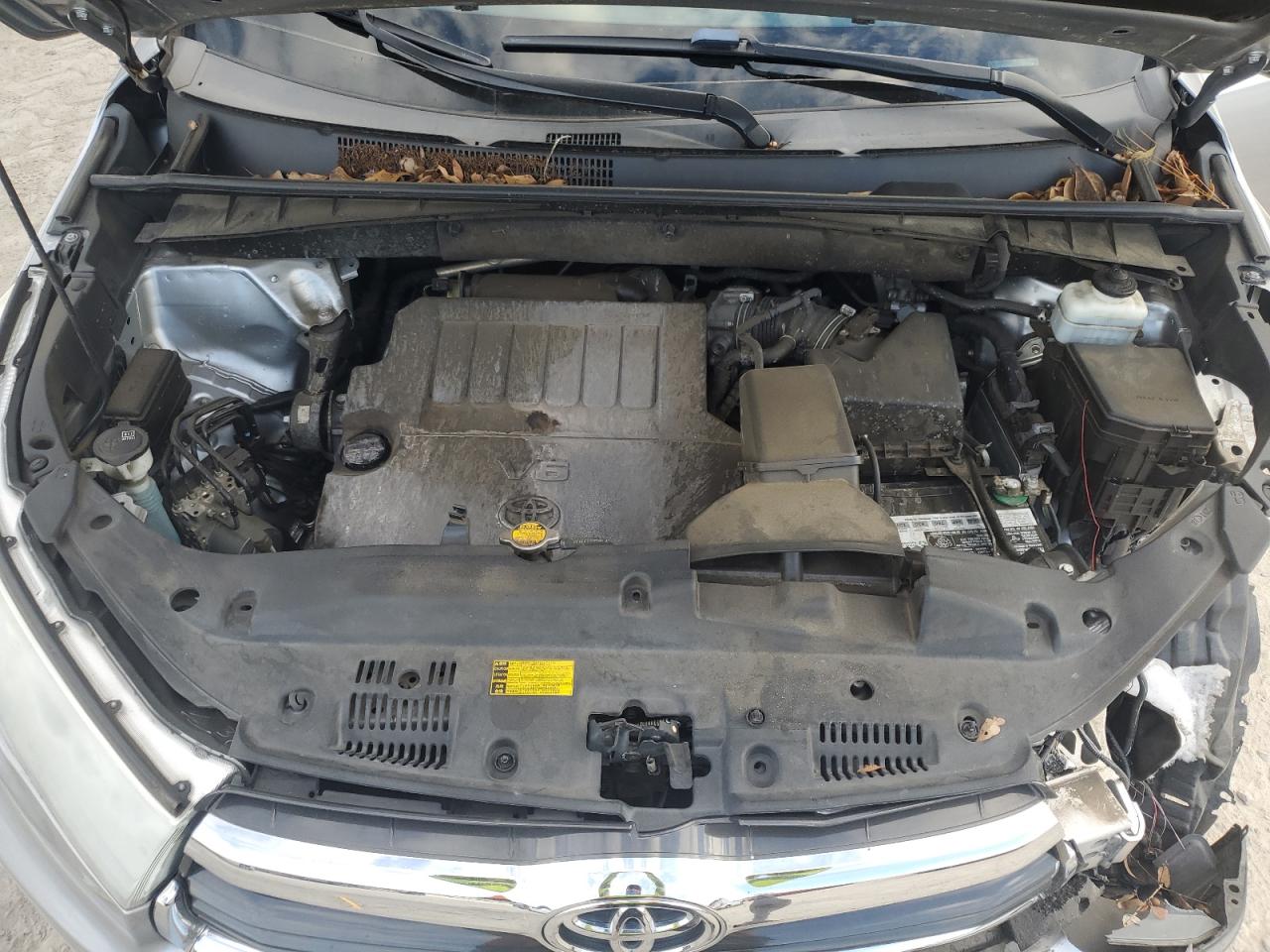 2014 Toyota Highlander VIN 5TDYKRFH8ES017552 Copart auction photo, front end damage thumbnail 14