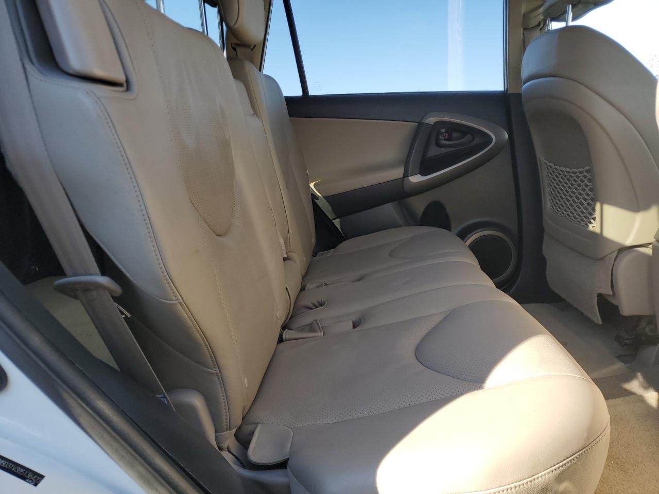 2008 Toyota RAV 4 VIN JTMBD31V385136422 Copart auction photo, minor dent/scratches / rear end damage thumbnail 11
