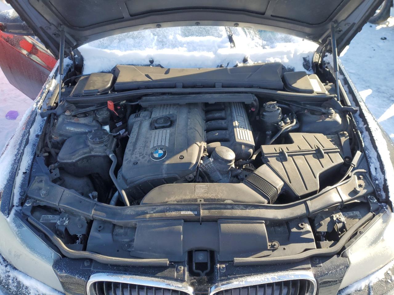 2011 BMW 3er VIN WBAPK7G55BNN77774 Copart auction photo, side damage thumbnail 13