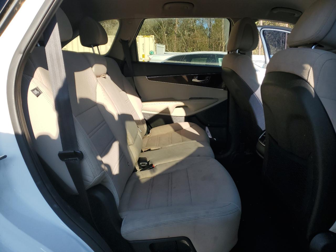 2016 KIA Sorento VIN 5XYPG4A30GG043980 Copart auction photo, front end damage thumbnail 10