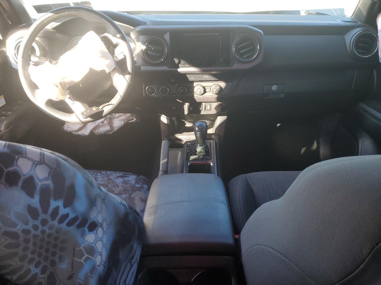 2019 Toyota Tacoma VIN 3TMCZ5AN5KM264597 Copart auction photo, undercarriage / all over damage thumbnail 8