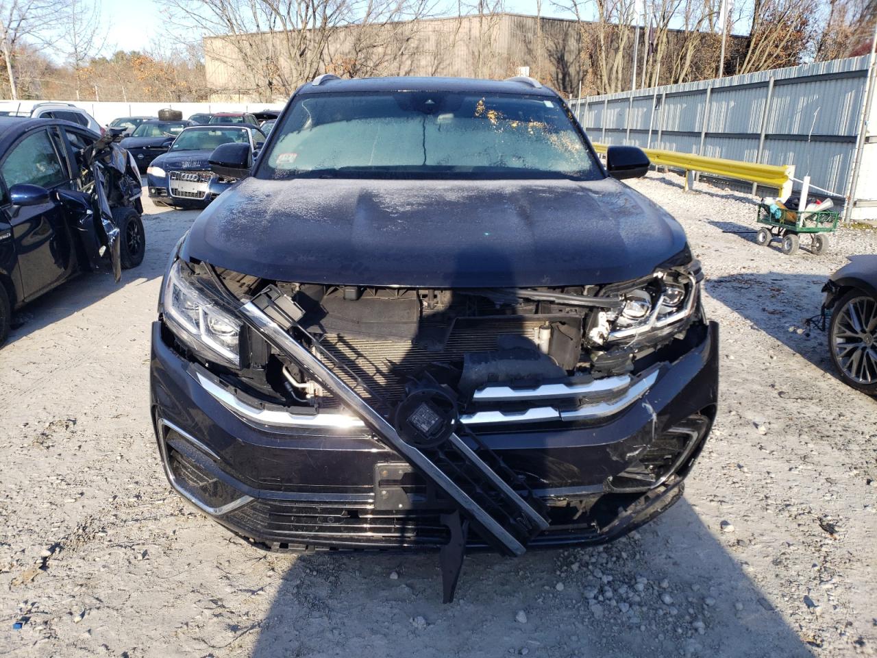2020 Volkswagen Atlas VIN 1V2TE2CA5LC217625 Copart auction photo, front end damage thumbnail 5