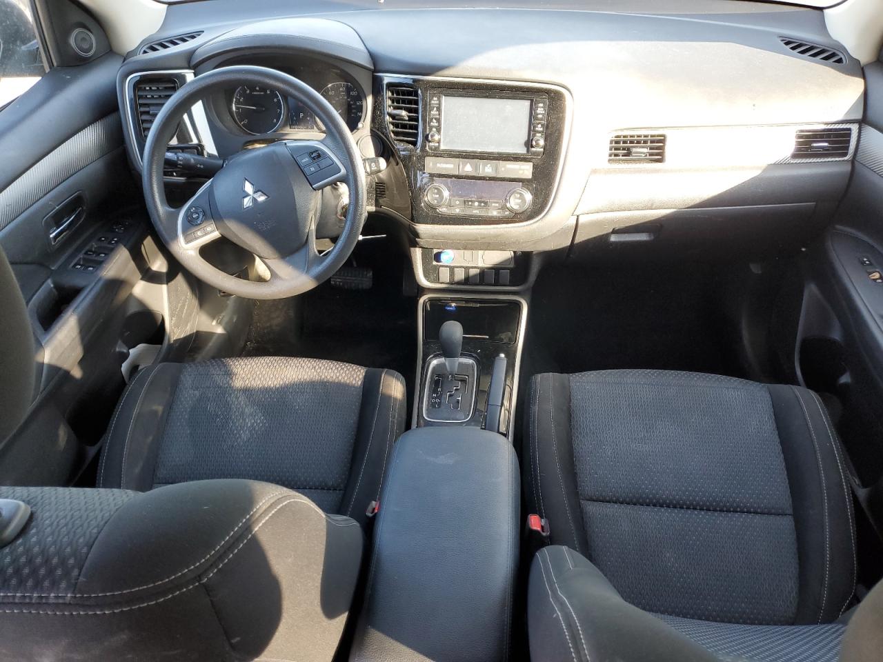 2018 Mitsubishi Outlander VIN JA4AD2A35JZ068721 Copart auction photo, front end damage thumbnail 8