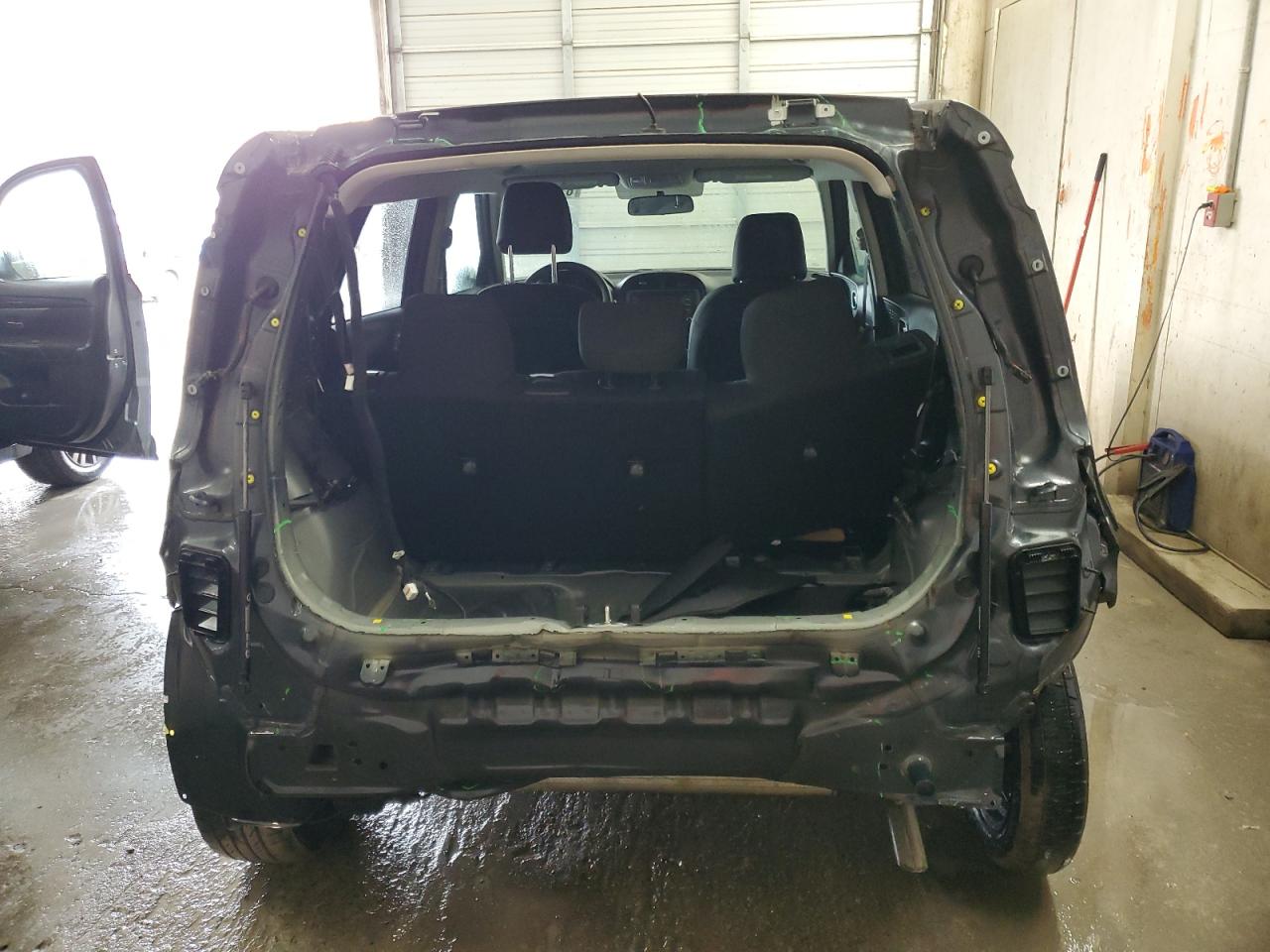 2020 KIA Soul VIN KNDJ23AU6L7720108 Copart auction photo, rear end damage thumbnail 6
