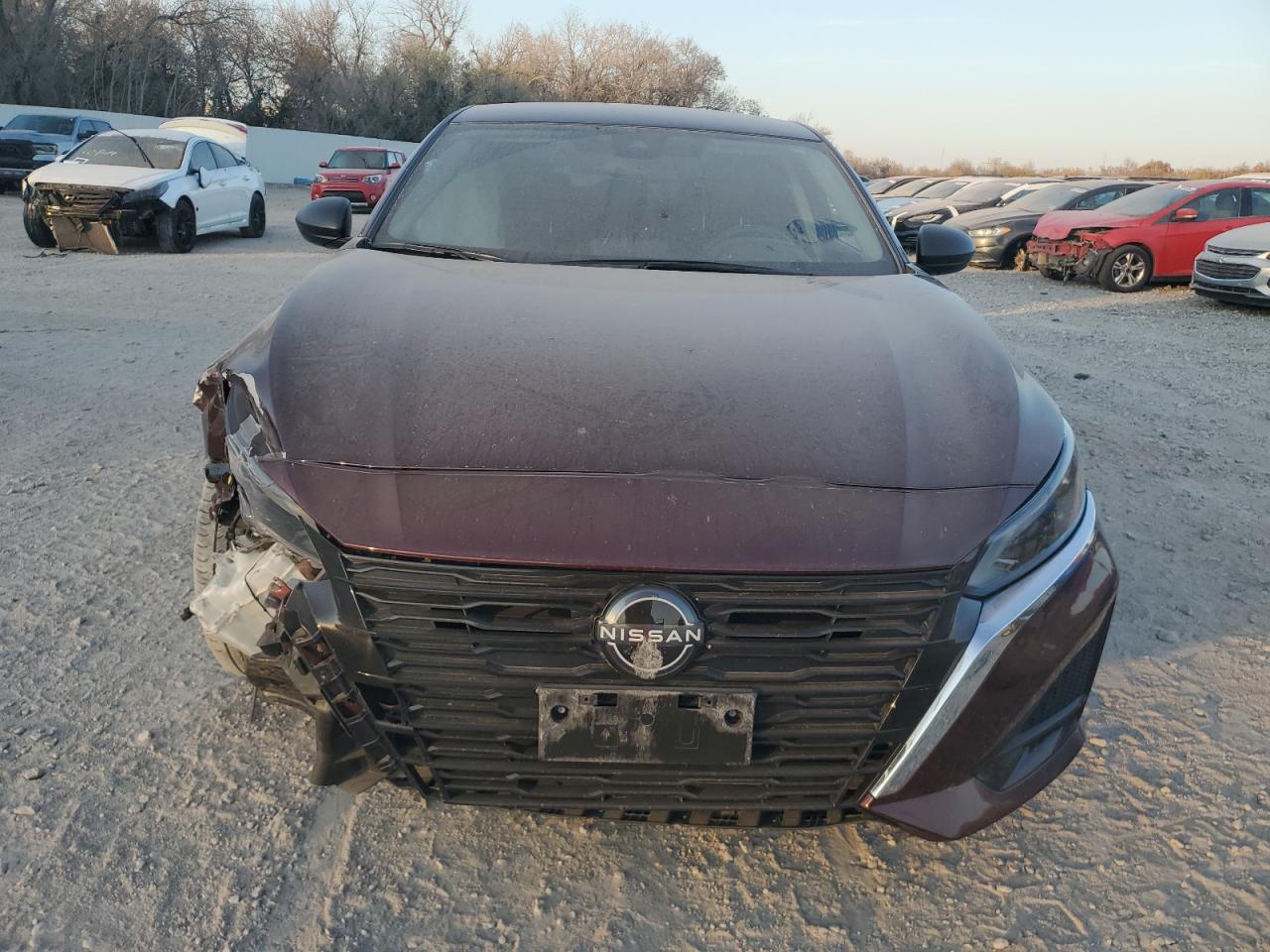 2024 Nissan Altima VIN 1N4BL4DV2RN318124 Copart auction photo, front end / minor dent/scratches damage thumbnail 5