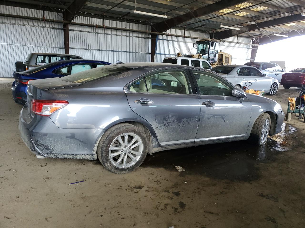 2012 Lexus ES VIN JTHBK1EGXC2500124 Copart auction photo, undercarriage / rear end damage thumbnail 3