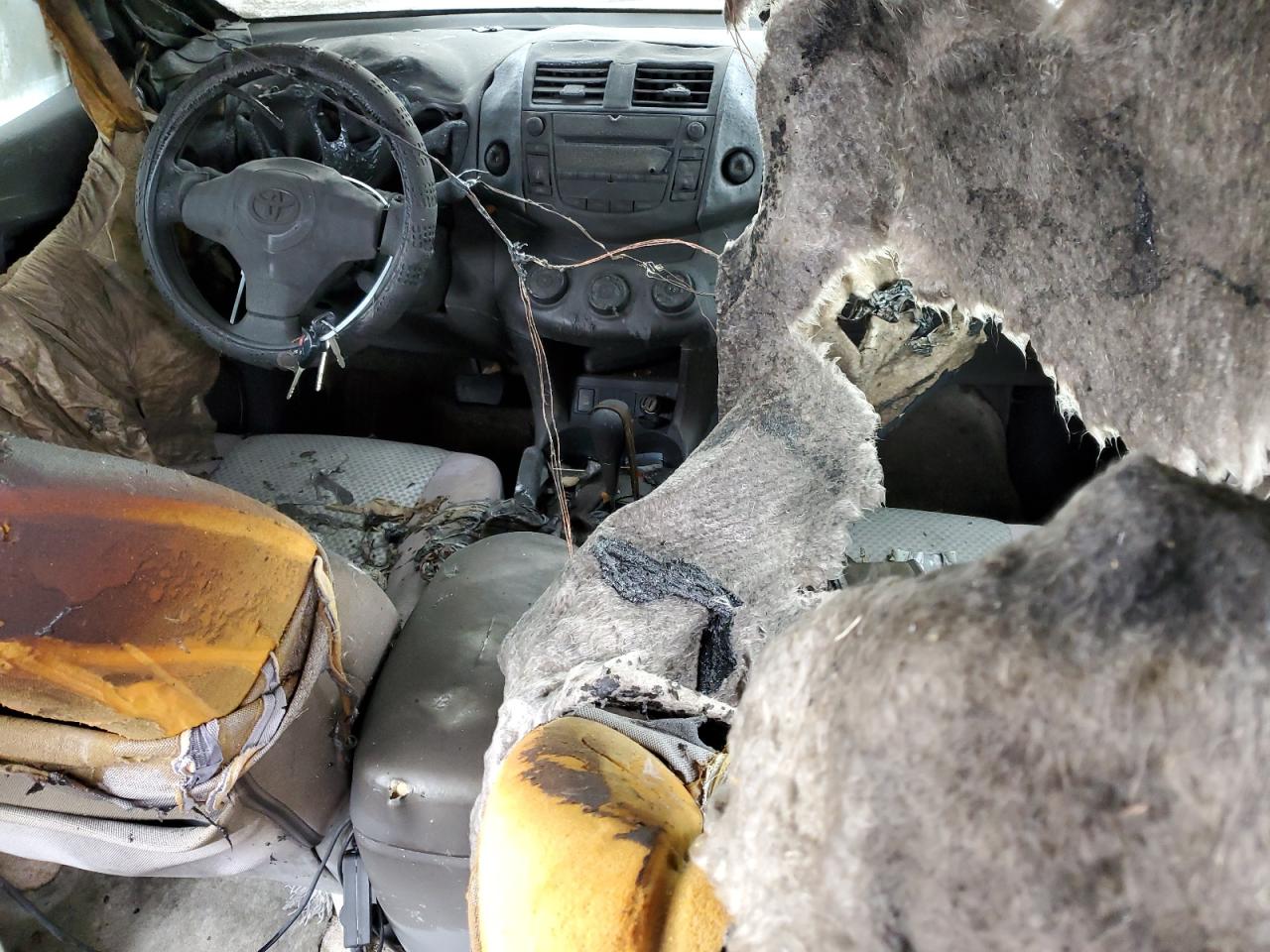 2007 Toyota RAV 4 VIN JTMZD35V875060459 Copart auction photo, burn damage thumbnail 8