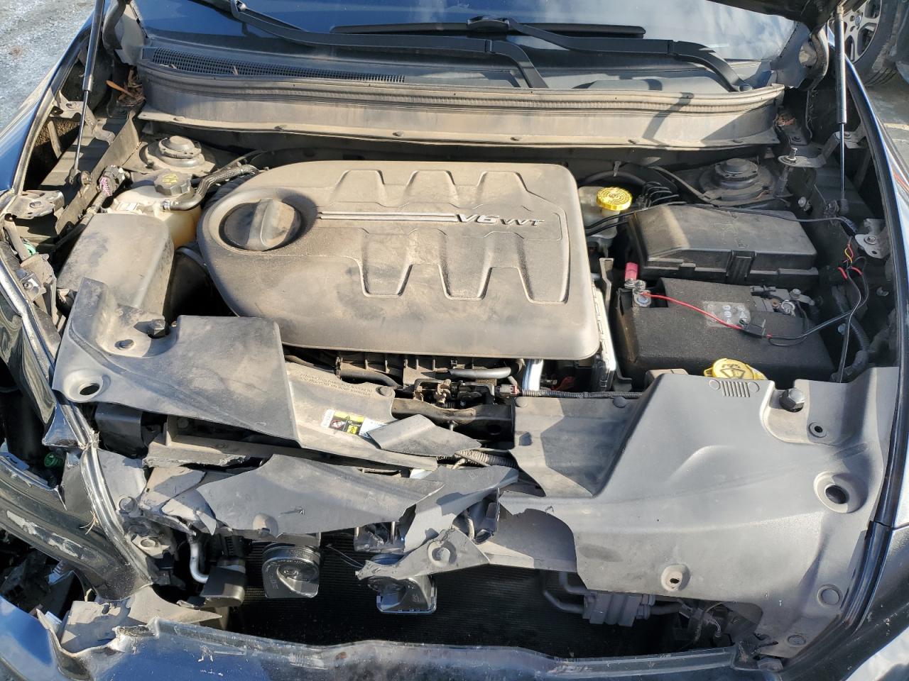 2015 Jeep Grand Cherokee VIN 1C4PJLCS1FW536701 Copart auction photo, front end / minor dent/scratches damage thumbnail 12