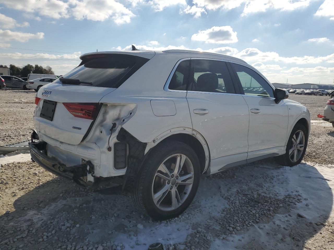 2020 Audi Q3 VIN WA1FECF37L1043998 Copart auction photo, rear end / side damage thumbnail 3