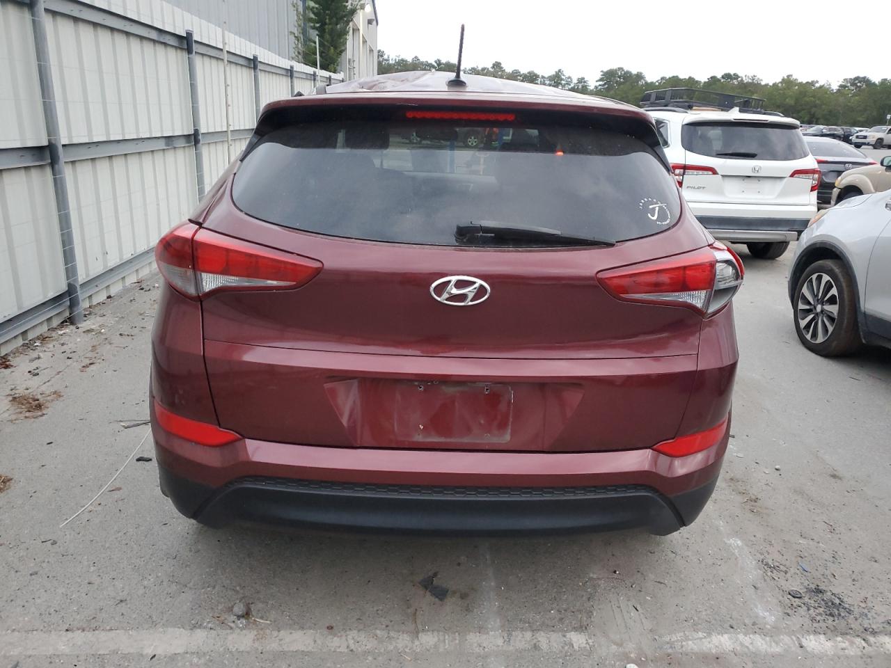 2016 Hyundai Tucson VIN KM8J23A47GU206688 Copart auction photo, top/roof damage thumbnail 6
