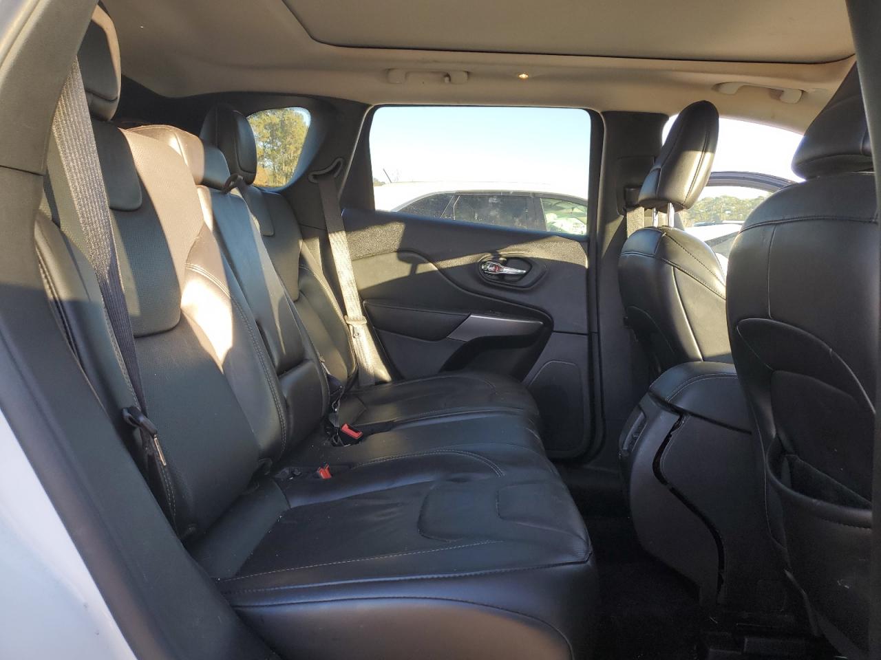 2021 Jeep Grand Cherokee VIN 1C4PJLDX1MD187218 Copart auction photo, all over damage thumbnail 11