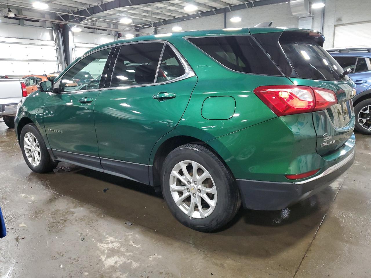 2018 Chevrolet Equinox VIN 2GNAXSEV1J6236236 Copart auction photo, front end / side damage thumbnail 2