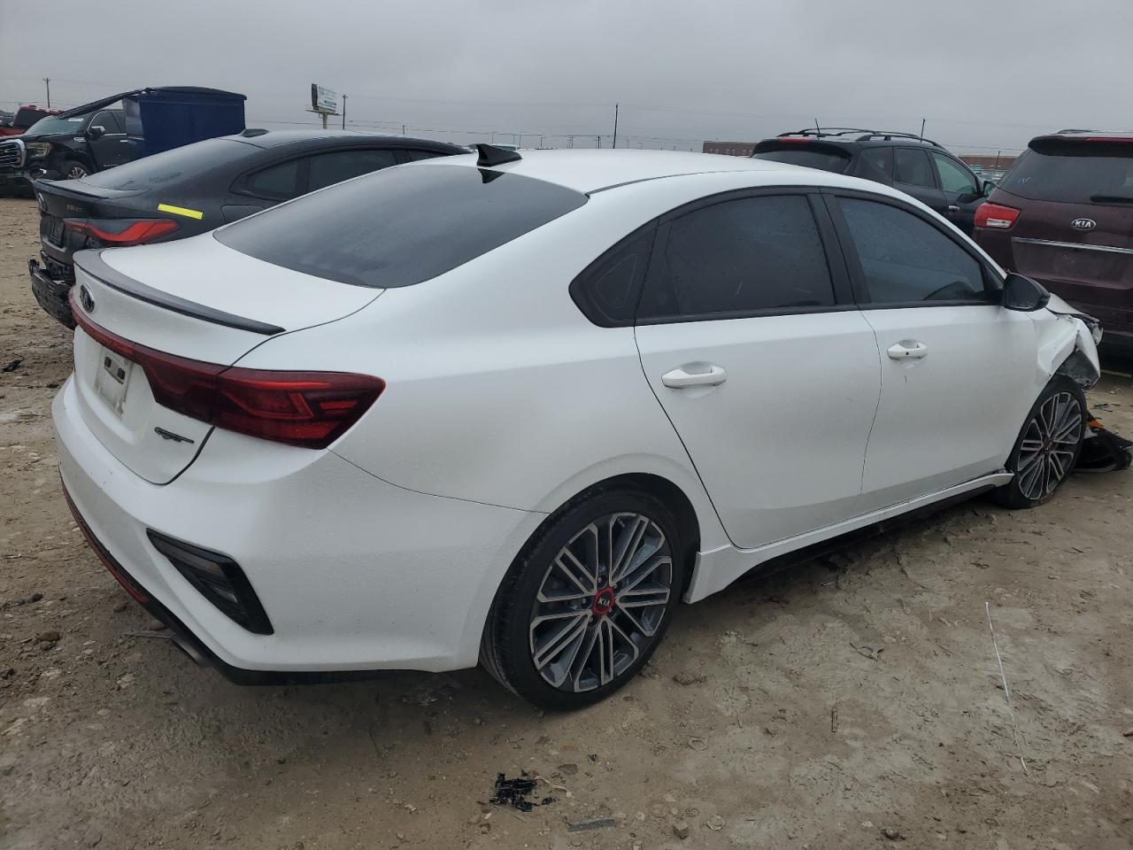 2021 KIA Forte VIN 3KPF44AC0ME417789 Copart auction photo, front end / side damage thumbnail 3