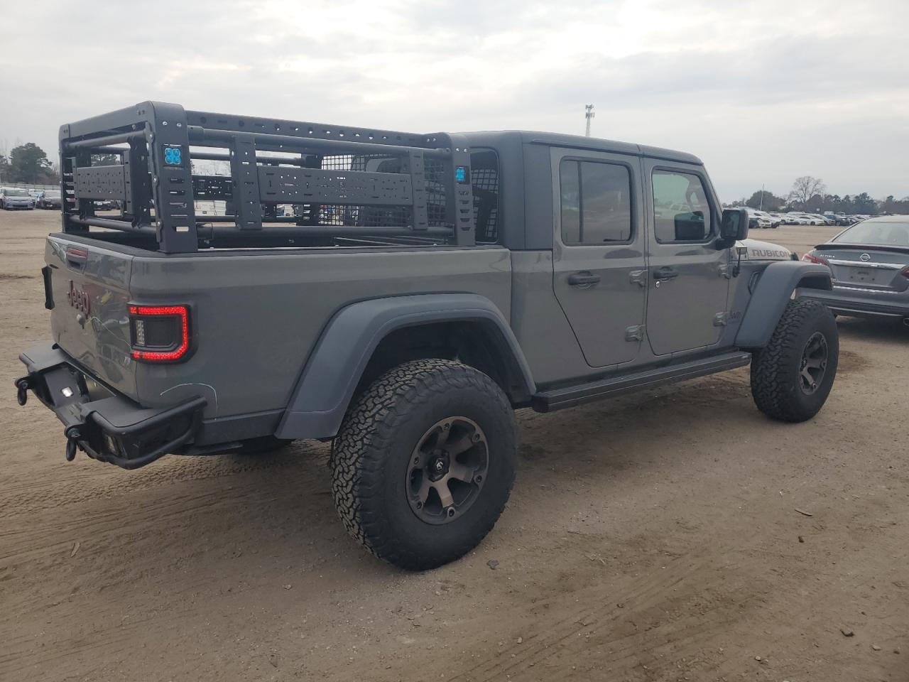 2020 Jeep Gladiator VIN 1C6JJTBG1LL142798 Copart auction photo, rear end damage thumbnail 3