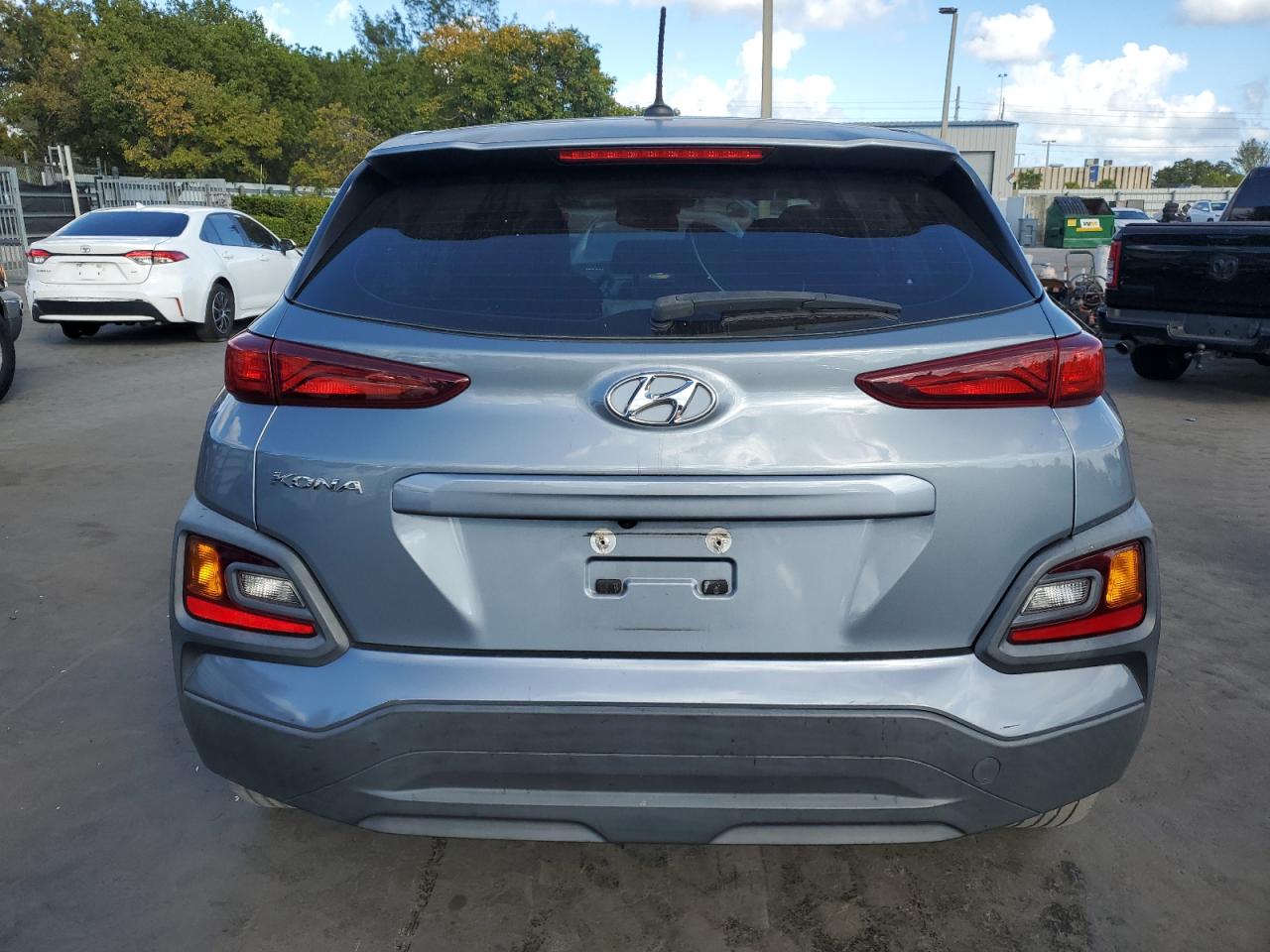 2018 Hyundai Kona VIN KM8K12AA5JU123484 Copart auction photo, front end / side damage thumbnail 6