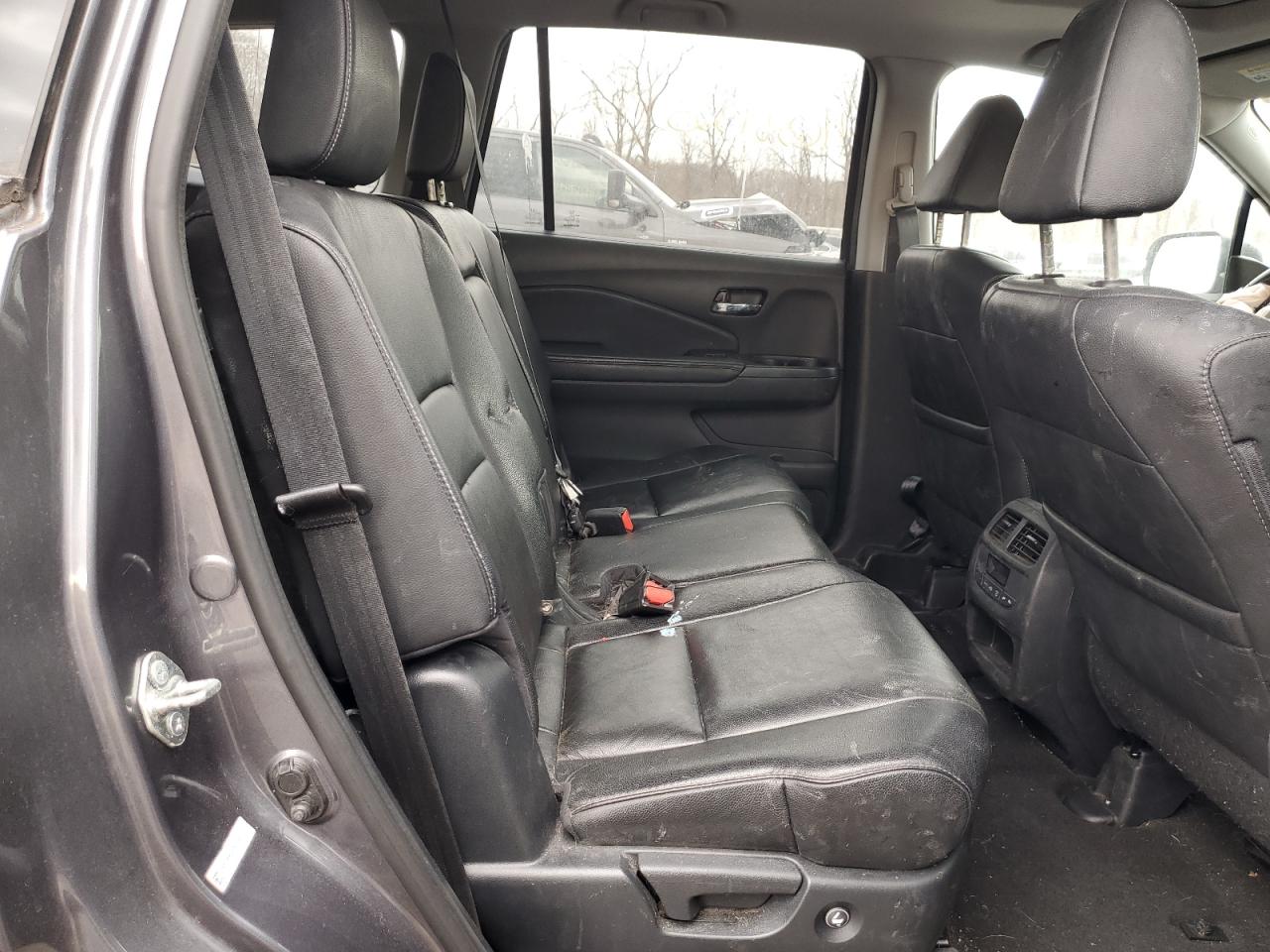 2016 Honda Pilot VIN 5FNYF6H79GB112460 Copart auction photo, front end / minor dent/scratches damage thumbnail 11