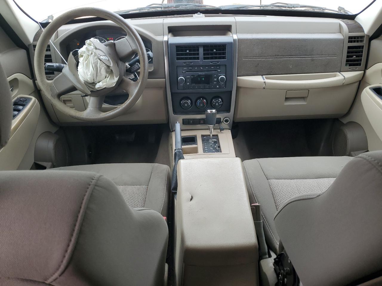 2010 Jeep Liberty (North America) VIN 1J4PP2GK1AW119262 Copart auction photo, front end damage thumbnail 8