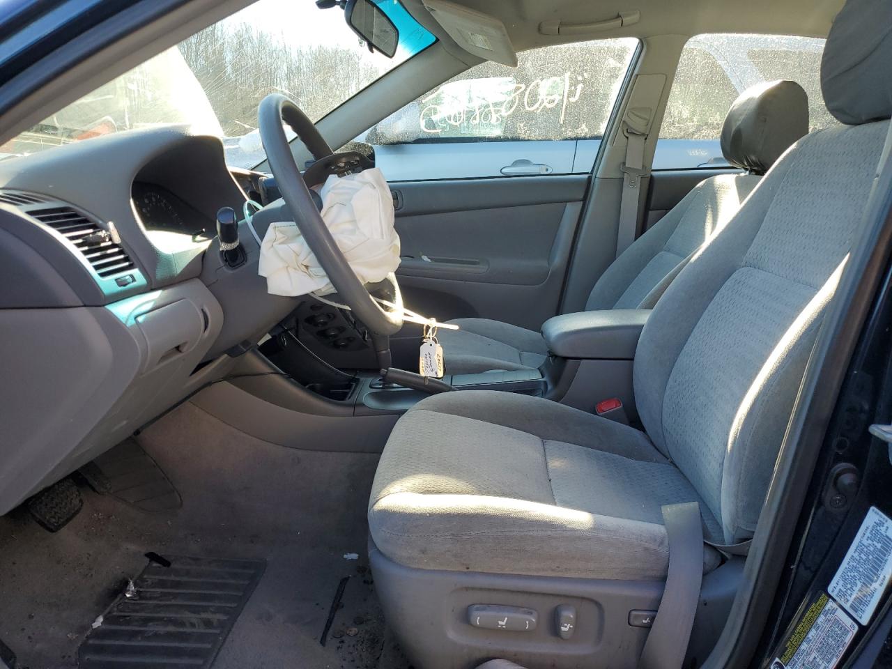 2004 Toyota Camry VIN 4T1BE32K74U287258 Copart auction photo, front end / minor dent/scratches damage thumbnail 7