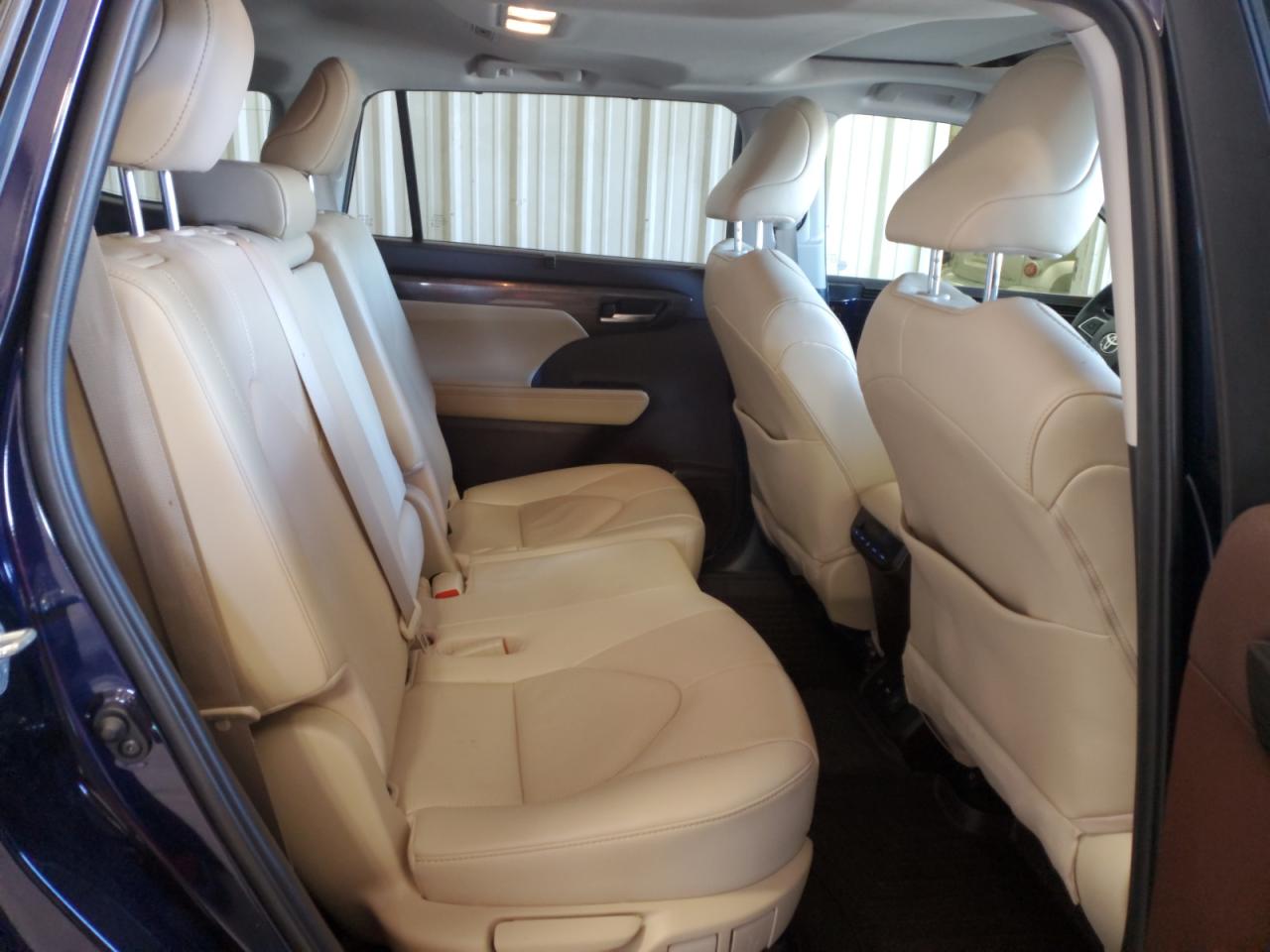 2020 Toyota Highlander VIN 5TDYZRAH5LS013605 Copart auction photo, front end / minor dent/scratches damage thumbnail 11