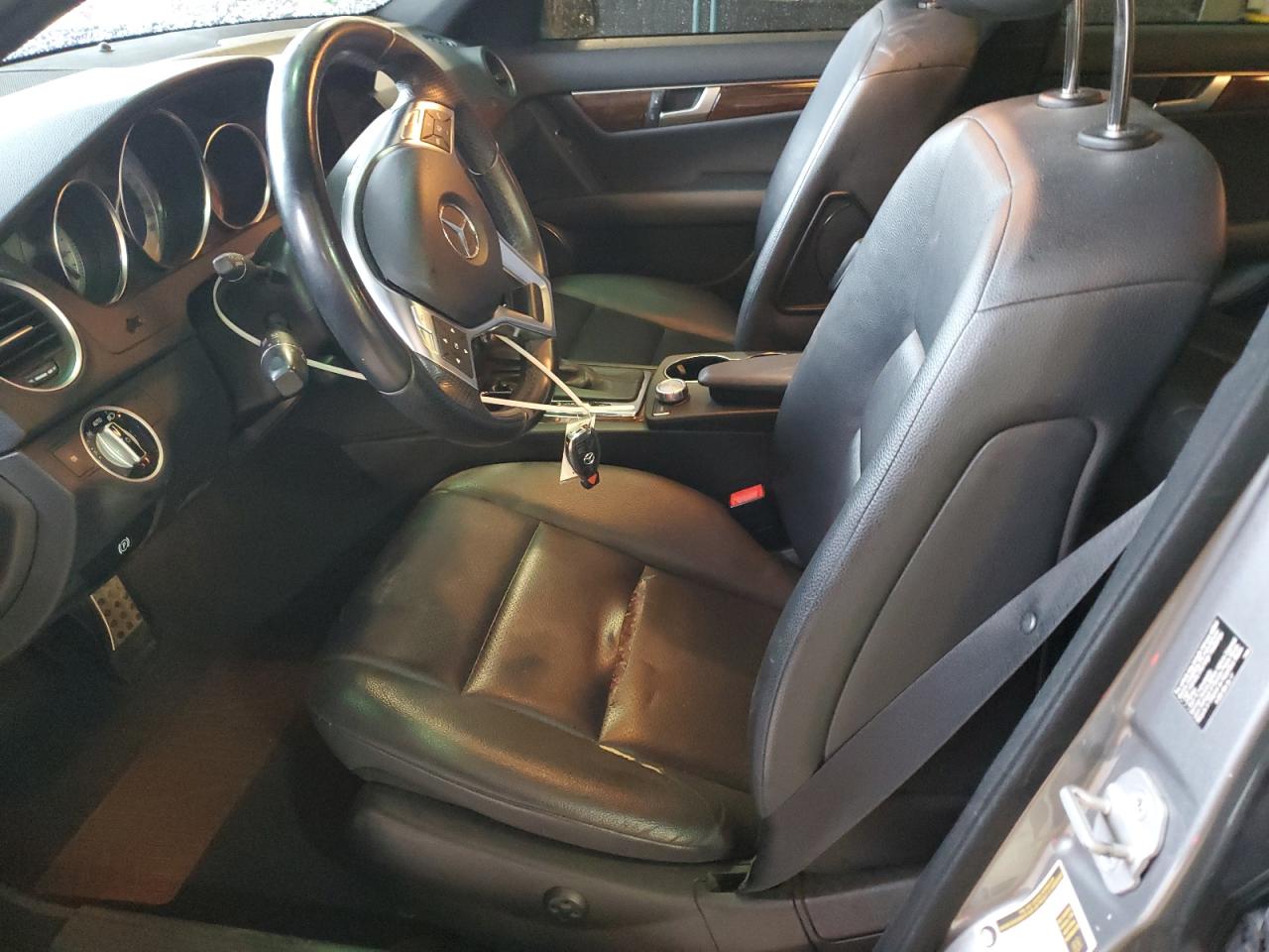 2012 Mercedes-Benz C-klasse VIN WDDGF8BB3CR196788 Copart auction photo, front end damage thumbnail 7
